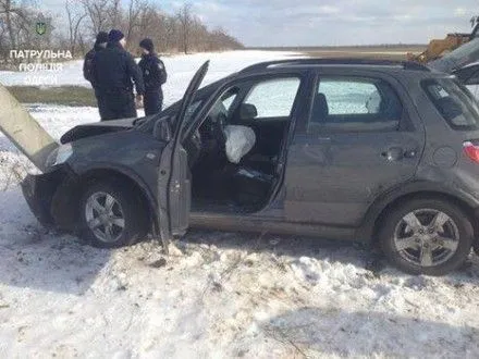 В Одесской области подросток на отцовском авто врезался в бетонную опору