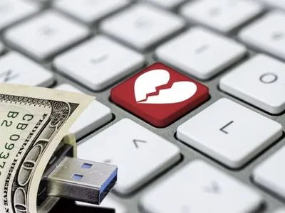 Романтичні  онлайн-шахраї у США розбивають серця і банківські рахунки