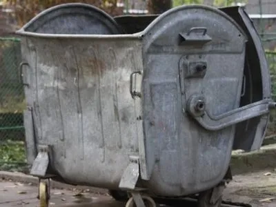 Тела двух детей обнаружили в мусорном баке в Полтавской области