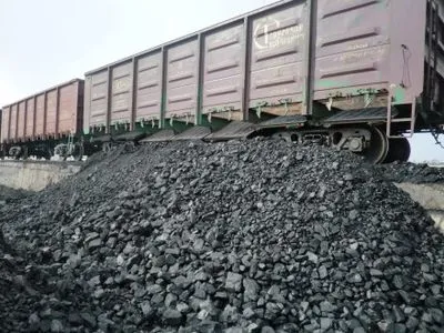 Україна закуповує вугілля з шахт "націоналізованих" бойовиками – журналіст