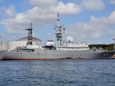 СМИ снова заметили разведывательный корабль РФ у берегов США