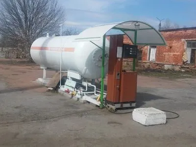 Правоохранители ликвидировали незаконную АЗС, где продавали российское топливо