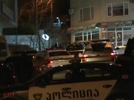 Во время обстрела собственной машины пострадал сотрудник Интерпола в Тбилиси