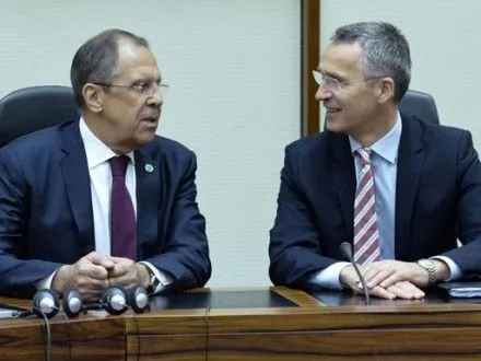 Генсек НАТО обговорив із С.Лавровим ситуацію в Україні