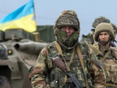 Один украинский военный погиб в зоне АТО с начала суток, еще трое ранены