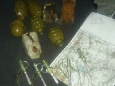 Гранаты и взрывчатку обнаружили в одном из гаражей Киева