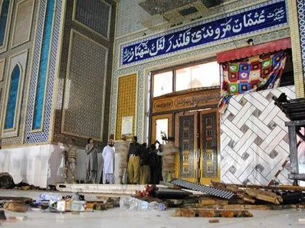 Кількість жертв вибуху в мечеті в Пакистані перевищила 80 осіб