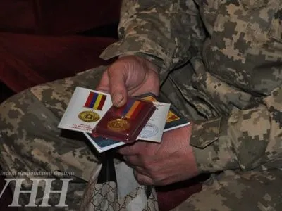 Нагороди “Дебальцівський хрест” вручили військовим в Ужгороді