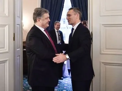 П.Порошенко і Й.Столтенберг домовились активізувати роботу в рамках трастових фондів НАТО