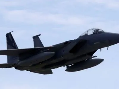 Повітряна тривога: у США підняли в небо два винищувачі F-15 для захисту Д.Трампа