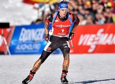 Немец С.Шемпп стал победителем заключительной гонки чемпионата мира по биатлону
