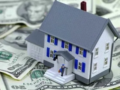 Значительные сбережения стоит вкладывать в недвижимость, а не держать в банке - эксперт