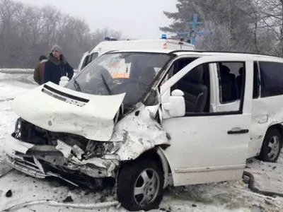 В результате ДТП в Винницкой области шесть человек попали в больницу