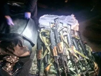 Правоохранители изъяли 12 автоматов и винтовку, что должны были завтра "работать" на столичном Майдане