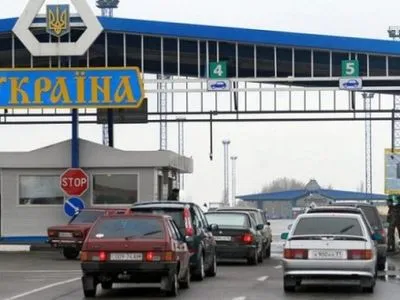 Пограничники предупредили о возможном перекрытии трассы "Черновцы - Тереблече"
