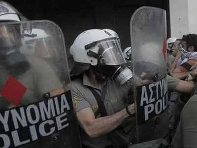 Столкновения полиции и антифашистов произошли в Греции