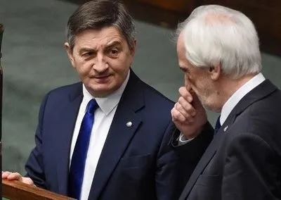Польский сейм проголосовал против отставки спикера