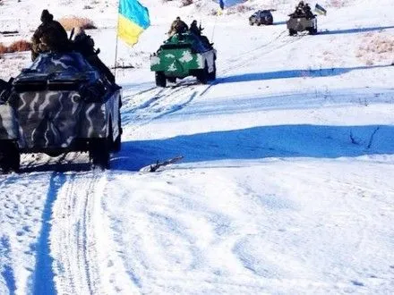 Пятеро украинских военных ранены в зоне АТО с начала суток - штаб