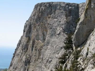 Альпіністка з Москви зірвалася з 20-метрової висоти в горах Криму