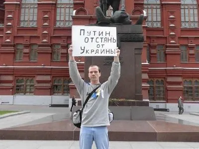 Российский активист И.Дадин выйдет на свободу не раньше 28 февраля - А.Белоус