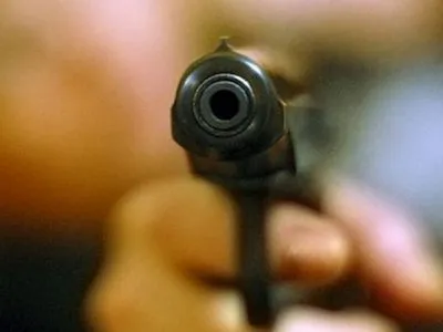 Мужчина с гранатой стрелял в женщину в Запорожье