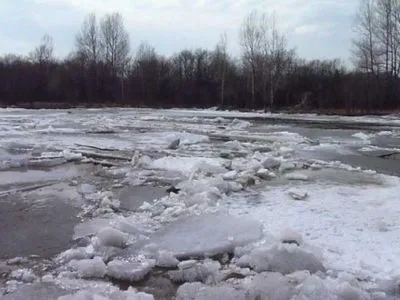Підйом рівня води і льодохід очікується в річках України через відлигу