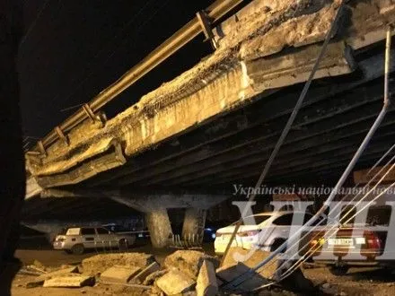 Мэр Киева не исключает полного закрытия движения на мосту возле метро "Шулявская"