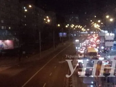 Кількакілометровий затор утворився у Києві через обвал Шулявського мосту