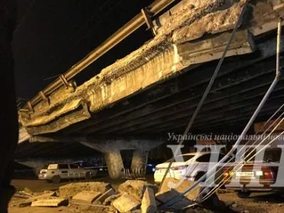 ЧП в Киеве: все о Шулявском мосте, что обрушился