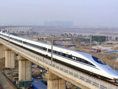 Высокоскоростные поезда запустили в Китае