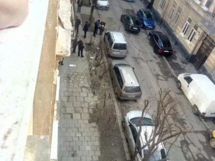 Выяснились подробности самоубийства мужчины, который обстрелял авто в Львове