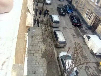 Выяснились подробности самоубийства мужчины, который обстрелял авто в Львове