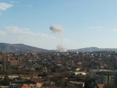 В Сербии на оборонном заводе взорвались боеприпасы
