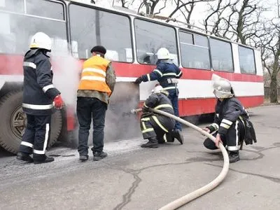 Тролейбус загорівся в Миколаєві