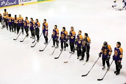 Дніпровські спортсменки вийшли до фіналу чемпіонату України з жіночого хокею