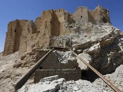 Сирийская армия отбила у террористов крепость в Пальмире
