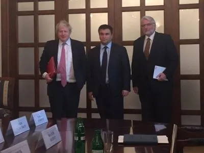 П.Клімкін, В.Ващиковський і Б.Джонсон обговорили, як змусити РФ піти з Донбасу і Криму