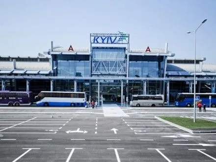 Пограничники аэропорта "Киев" запретили въезд в Украину шестерым россиянам