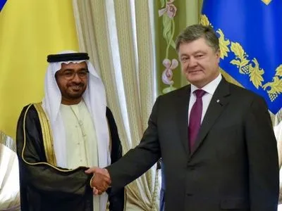 П.Порошенко обсудил с послом ОАЭ привлечение инвестиций в экономику Украины
