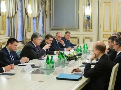 П.Порошенко провів першу зустріч з Міністром закордонних справ ФРН