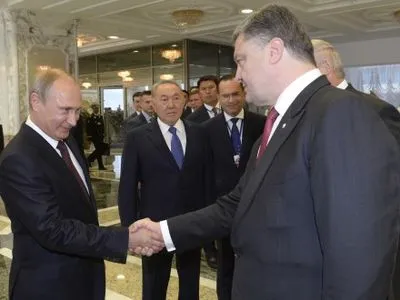 У Кремлі підтвердили телефонні розмови П.Порошенка та В.Путіна