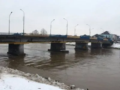 Синоптики предупредили о подъеме уровня воды на западе Украины