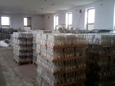 Контрафактную водку на более чем полтора миллиона гривен изъяли в Херсонской области