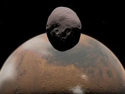 Спутник NASA изменил курс, чтобы избежать столкновения с естественным спутником Марса