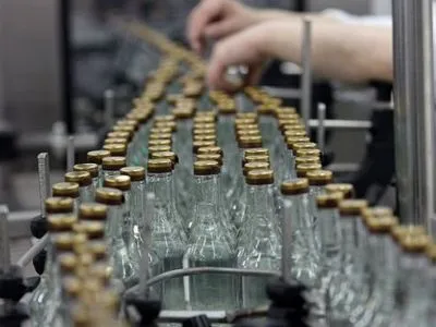 Виробництво горілки в Україні за місяць впало на 18% — Держстатистики