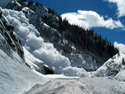 Две снежные лавины сошли в Закарпатской области