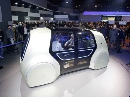 На Женевском автосалоне представили первый беспилотный автомобиль