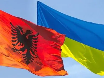 Украинцы с 1 апреля смогут ездить в Албанию без виз