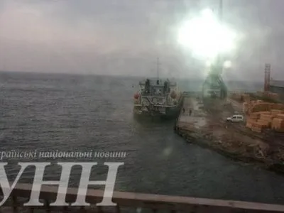 Журналісти виявили в порту “Бугаз” російське судно
