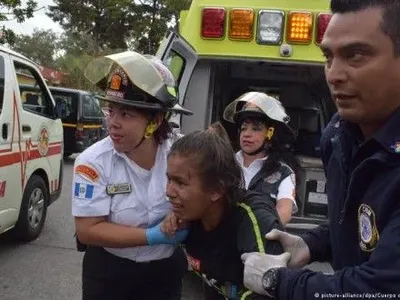 Число жертв пожара в детском приюте в Гватемале возросло до 34